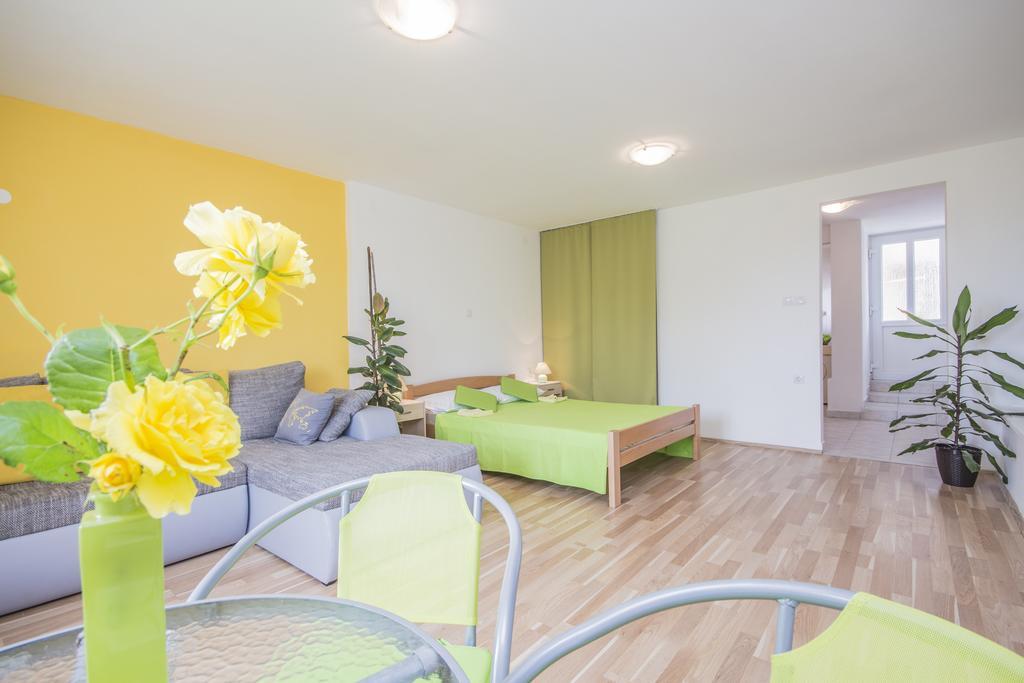 Pula Istria Apartments Екстериор снимка